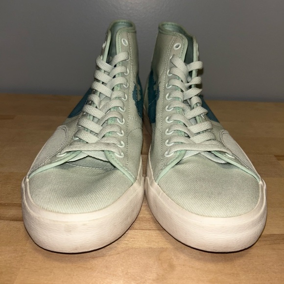 Nike SB Blazer Court Mid PRM Barely Green/Boarder Blue Size 9.5 - Picture 6 of 8